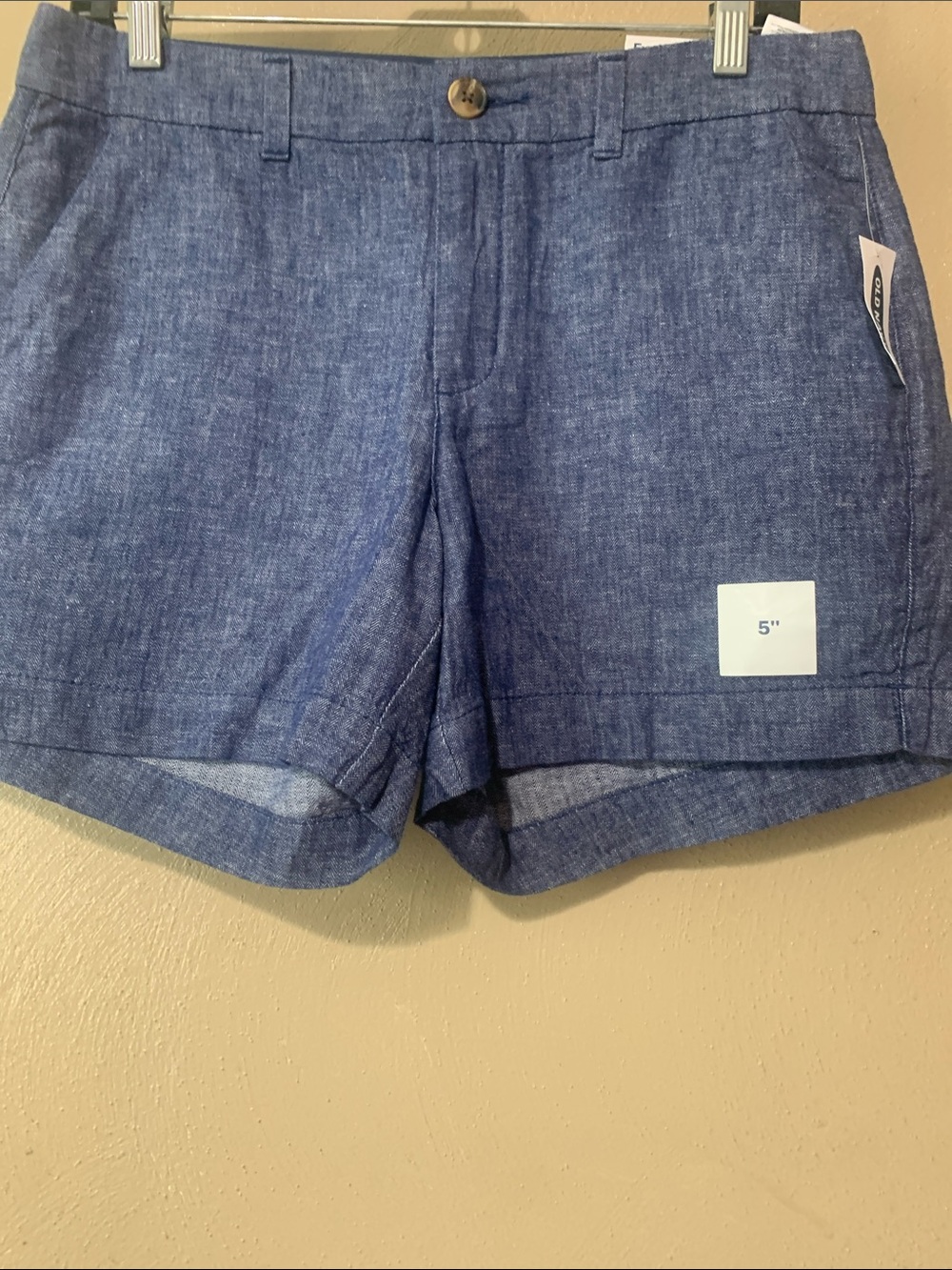 Old Navy size 6 Chambray Bermuda Shorts in Blue Linen Blend NWT